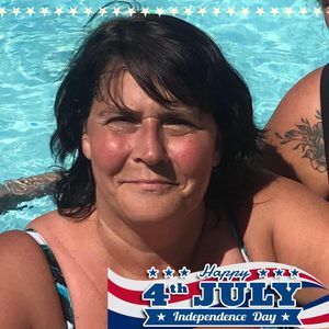 Meet your Posher, Roxanne